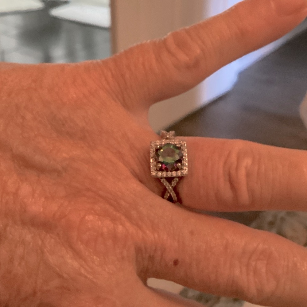 Elegant Silver and Purple Women's Ring